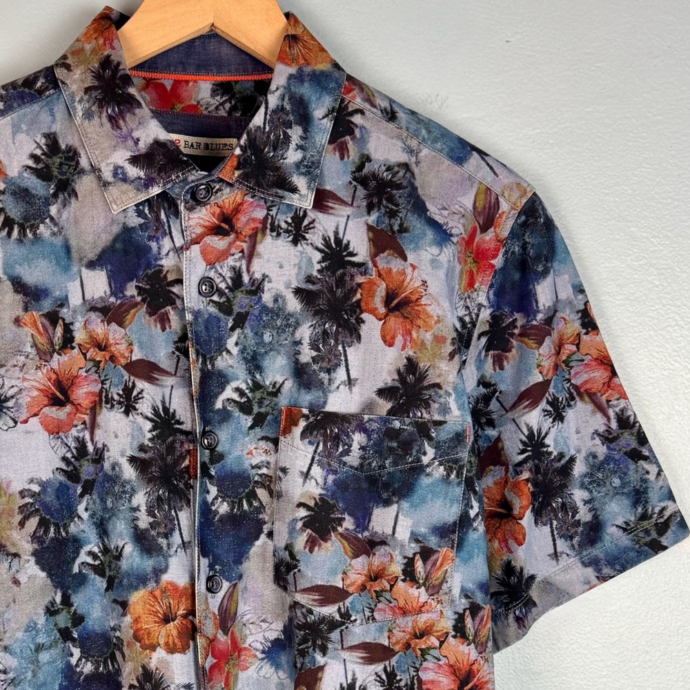 32 Bar Blues Mens Medium Colorful Tropical Floral Palm Tree Button Up Camp Shirt